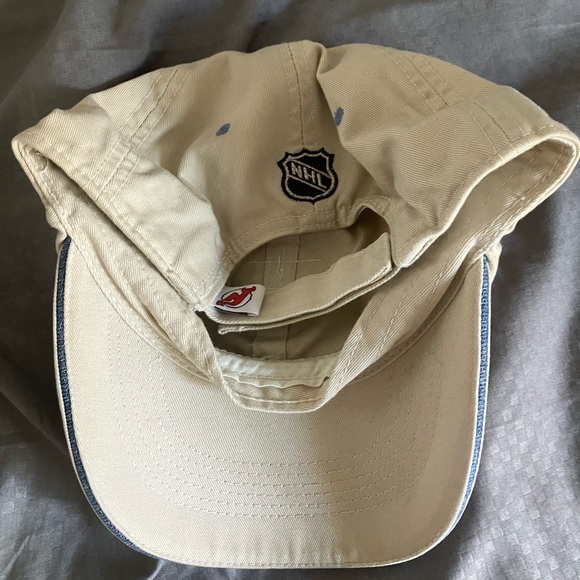 New Jersey Devils hat by CCM - Picture 2 of 2